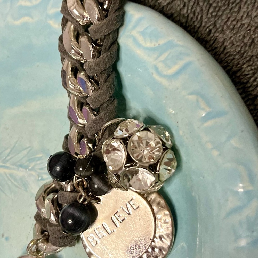 Chunky Chain Bracelet Silver Gray Suede Wrap Toggle Clasp Charm “Believe” EUC